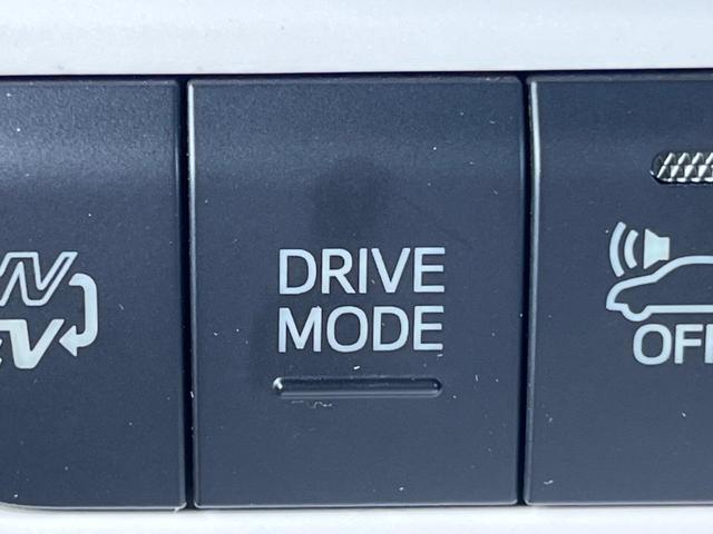 プリウスＰＨＶ Ｓナビパッケージ　セーフティセンス　メーカー純正ナビ　Ｂｌｕｅｔｏｏｔｈ接続　ドライブレコーダー　ビルトインＥＴＣ　スマートキー　ＬＥＤヘッドライト　クルーズコントロール　ステアリングヒーター　シートヒーター（47枚目）