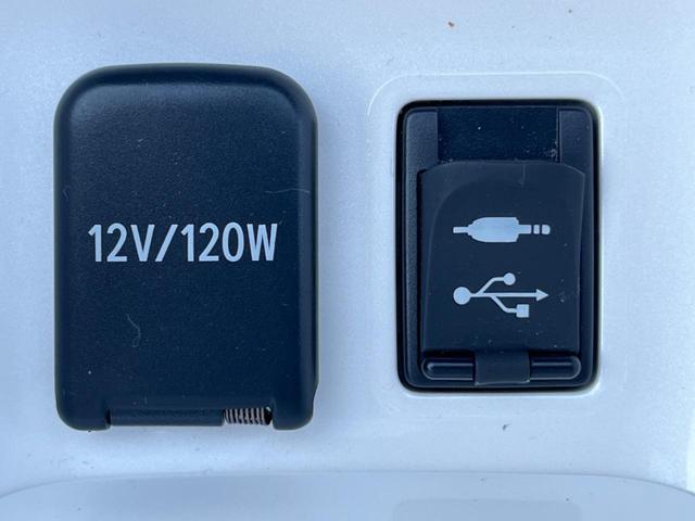 プリウスＰＨＶ Ｓナビパッケージ　セーフティセンス　メーカー純正ナビ　Ｂｌｕｅｔｏｏｔｈ接続　ドライブレコーダー　ビルトインＥＴＣ　スマートキー　ＬＥＤヘッドライト　クルーズコントロール　ステアリングヒーター　シートヒーター（49枚目）