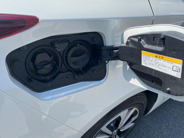 プリウスＰＨＶ Ｓナビパッケージ　セーフティセンス　メーカー純正ナビ　Ｂｌｕｅｔｏｏｔｈ接続　ドライブレコーダー　ビルトインＥＴＣ　スマートキー　ＬＥＤヘッドライト　クルーズコントロール　ステアリングヒーター　シートヒーター（52枚目）