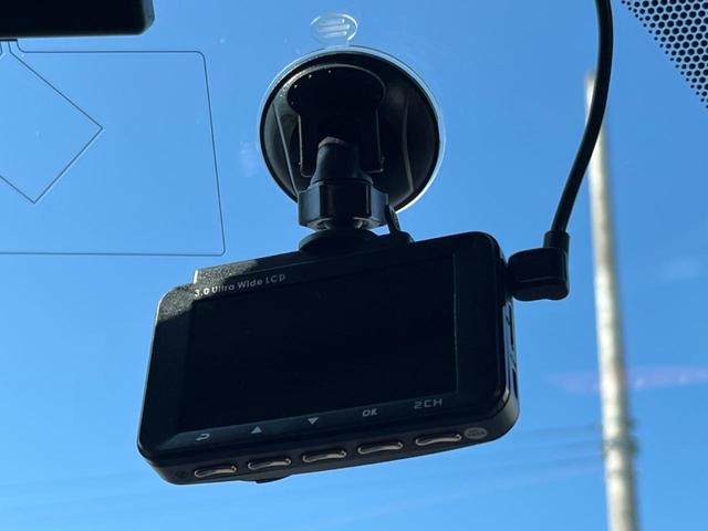 シエンタ ハイブリッドＧ　セーフティセンス　両側パワースライドドア　純正ナビ　Ｂｌｕｅｔｏｏｔｈ接続　バックカメラ　スマートキー　ドライブレコーダー　オートエアコン　オートライト　革巻きステアリング　革巻きシフトノブ（37枚目）