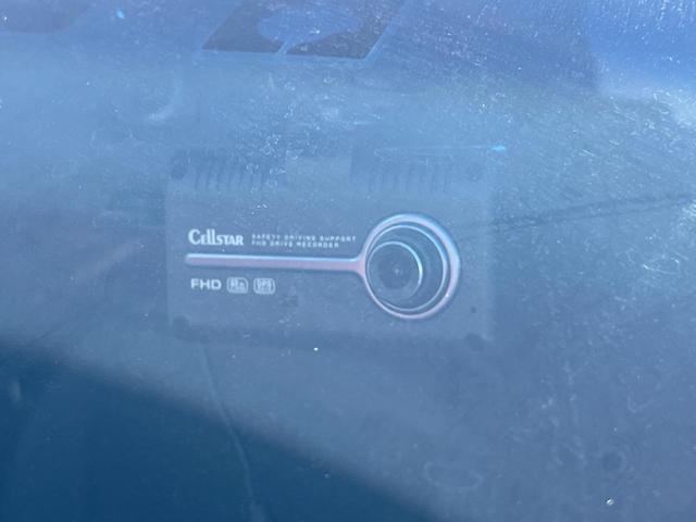 フリードハイブリッド ジャストセレクション フリップダウンモニター 助手席側パワースライドドア 純正ナビ バックカメラ ドライブレコーダー ETC スマートキー オートライト オートエアコン クルーズコントロール HIDヘッドライト(7枚目)