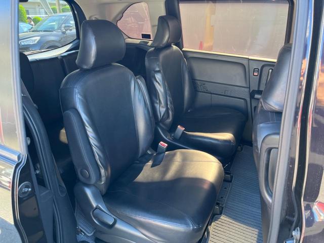 フリードハイブリッド ジャストセレクション フリップダウンモニター 助手席側パワースライドドア 純正ナビ バックカメラ ドライブレコーダー ETC スマートキー オートライト オートエアコン クルーズコントロール HIDヘッドライト(9枚目)