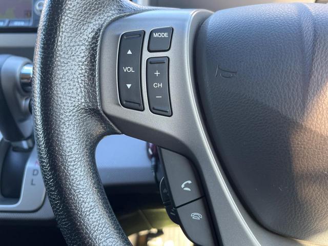 フリードハイブリッド ジャストセレクション フリップダウンモニター 助手席側パワースライドドア 純正ナビ バックカメラ ドライブレコーダー ETC スマートキー オートライト オートエアコン クルーズコントロール HIDヘッドライト(45枚目)