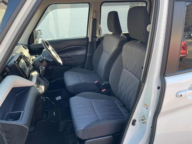 ソリオ G 4WD セーフティサポート 助手席側パワースライドドア 純正ナビ Bluetooth接続 バックカメラ コーナーセンサー スマートキー ドライブレコーダー 運転席側スライドドアクローザー(50枚目)