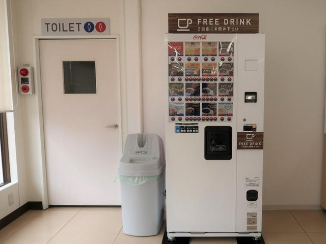 ソリオ G 4WD セーフティサポート 助手席側パワースライドドア 純正ナビ Bluetooth接続 バックカメラ コーナーセンサー スマートキー ドライブレコーダー 運転席側スライドドアクローザー(80枚目)