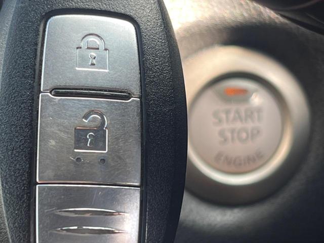 ノート X FOUR 4WD エマージェンシーブレーキ アラウンドビューモニター 純正ナビ Bluetooth接続 インテリジェントキー オートライト 車線逸脱警報 オートエアコン プライバシーガラス 横滑り防止装置(6枚目)