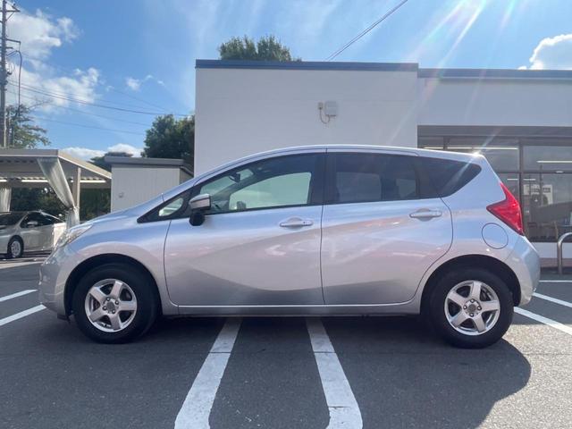 ノート X FOUR 4WD エマージェンシーブレーキ アラウンドビューモニター 純正ナビ Bluetooth接続 インテリジェントキー オートライト 車線逸脱警報 オートエアコン プライバシーガラス 横滑り防止装置(24枚目)