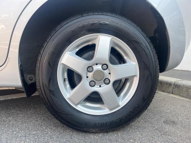 ノート X FOUR 4WD エマージェンシーブレーキ アラウンドビューモニター 純正ナビ Bluetooth接続 インテリジェントキー オートライト 車線逸脱警報 オートエアコン プライバシーガラス 横滑り防止装置(28枚目)