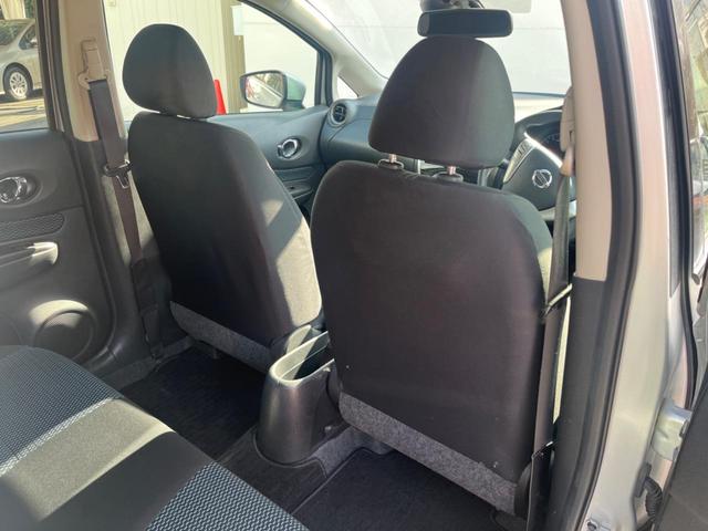 ノート X FOUR 4WD エマージェンシーブレーキ アラウンドビューモニター 純正ナビ Bluetooth接続 インテリジェントキー オートライト 車線逸脱警報 オートエアコン プライバシーガラス 横滑り防止装置(48枚目)