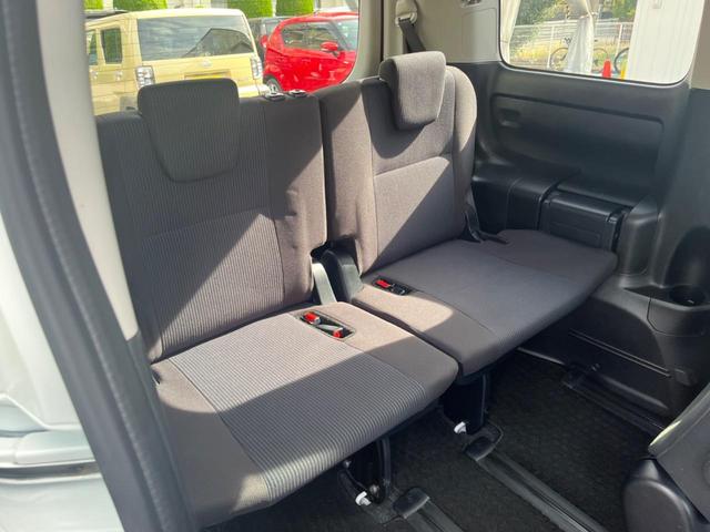 ヴォクシー ハイブリッドX 助手席側パワースライドドア 純正ナビ Bluetooth接続 バックカメラ ビルトインETC スマートキー 運転席側スライドドアイージークローザー LEDヘッドライト オートエアコン(10枚目)