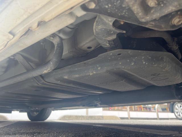 ヴォクシー ハイブリッドX 助手席側パワースライドドア 純正ナビ Bluetooth接続 バックカメラ ビルトインETC スマートキー 運転席側スライドドアイージークローザー LEDヘッドライト オートエアコン(24枚目)