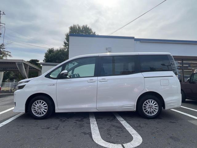 ヴォクシー ハイブリッドX 助手席側パワースライドドア 純正ナビ Bluetooth接続 バックカメラ ビルトインETC スマートキー 運転席側スライドドアイージークローザー LEDヘッドライト オートエアコン(26枚目)