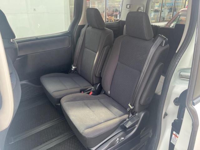 ヴォクシー ハイブリッドX 助手席側パワースライドドア 純正ナビ Bluetooth接続 バックカメラ ビルトインETC スマートキー 運転席側スライドドアイージークローザー LEDヘッドライト オートエアコン(48枚目)