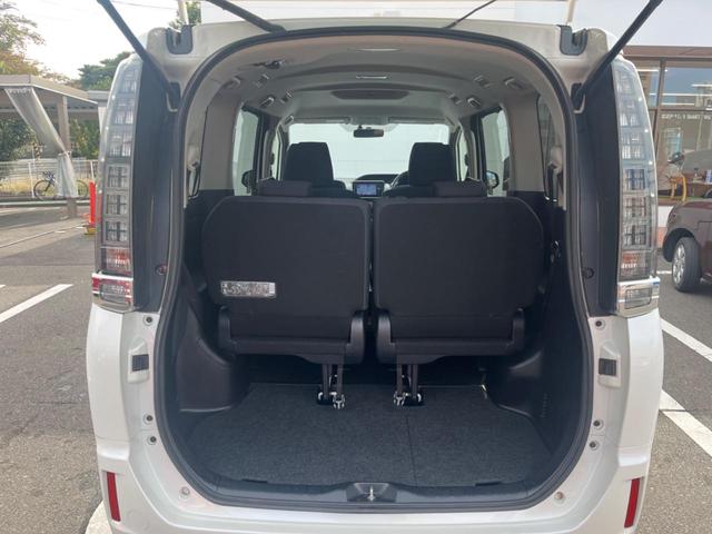 ヴォクシー ハイブリッドX 助手席側パワースライドドア 純正ナビ Bluetooth接続 バックカメラ ビルトインETC スマートキー 運転席側スライドドアイージークローザー LEDヘッドライト オートエアコン(52枚目)