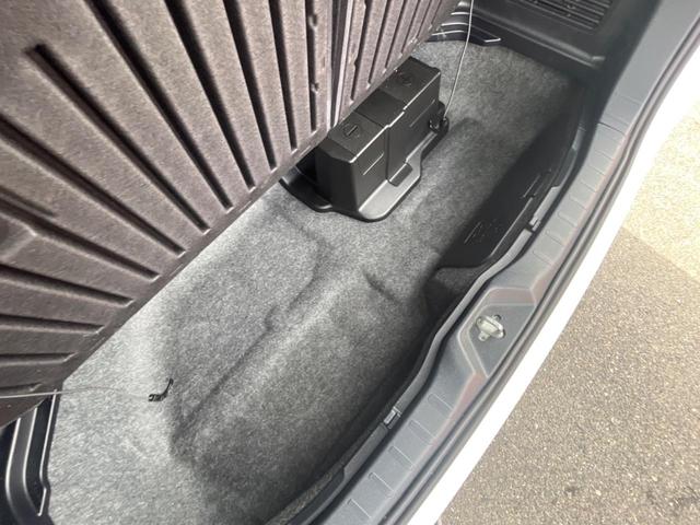 ヴォクシー ハイブリッドX 助手席側パワースライドドア 純正ナビ Bluetooth接続 バックカメラ ビルトインETC スマートキー 運転席側スライドドアイージークローザー LEDヘッドライト オートエアコン(58枚目)