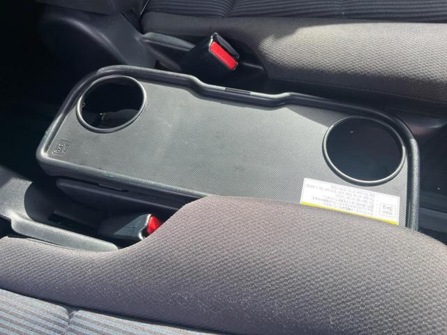 ヴォクシー ハイブリッドX 助手席側パワースライドドア 純正ナビ Bluetooth接続 バックカメラ ビルトインETC スマートキー 運転席側スライドドアイージークローザー LEDヘッドライト オートエアコン(59枚目)