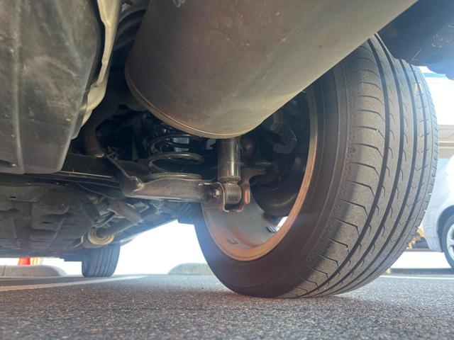 お車を安心してお乗りいただく為には、足回りの定期点検が欠かせません。サービスサポート（有償保証）では無料点検もご提供しており、安心のカーライフをお過ごしいただけるサポート体制が整っています。