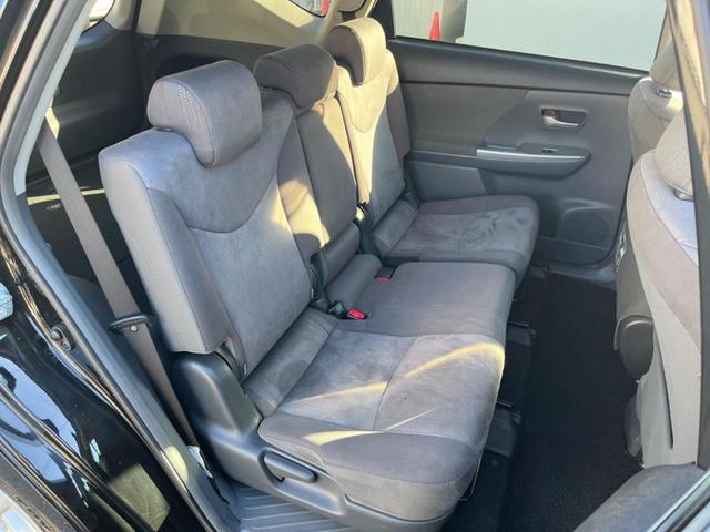 プリウスアルファ Ｇ　ナビゲーション　バックカメラ　後席モニター　後席モニター　ＥＴＣ　キーレス　クルーズコントロール　電動格納ミラー　オートエアコン　Ｂｌｕｅｔｏｏｔｈ　オートライト（9枚目）