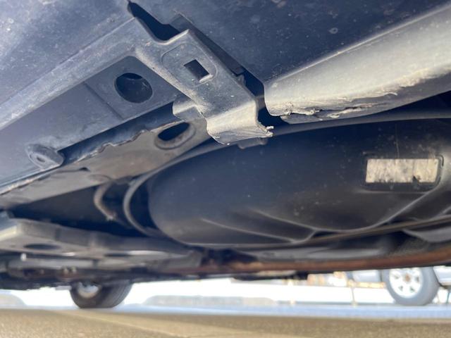 プリウスアルファ Ｇ　ナビゲーション　バックカメラ　後席モニター　後席モニター　ＥＴＣ　キーレス　クルーズコントロール　電動格納ミラー　オートエアコン　Ｂｌｕｅｔｏｏｔｈ　オートライト（22枚目）