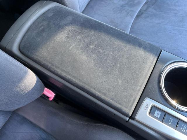 プリウスアルファ Ｇ　ナビゲーション　バックカメラ　後席モニター　後席モニター　ＥＴＣ　キーレス　クルーズコントロール　電動格納ミラー　オートエアコン　Ｂｌｕｅｔｏｏｔｈ　オートライト（54枚目）