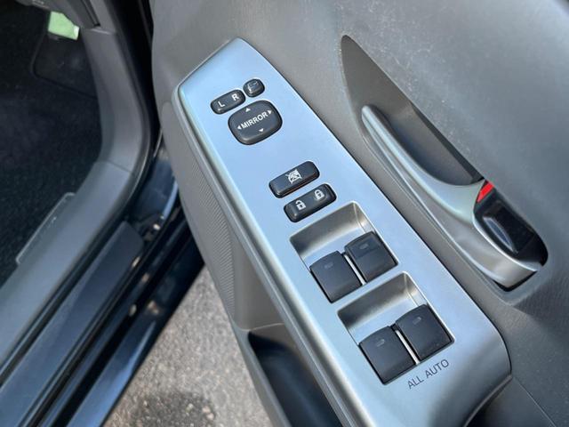 プリウスアルファ Ｇ　ナビゲーション　バックカメラ　後席モニター　後席モニター　ＥＴＣ　キーレス　クルーズコントロール　電動格納ミラー　オートエアコン　Ｂｌｕｅｔｏｏｔｈ　オートライト（62枚目）