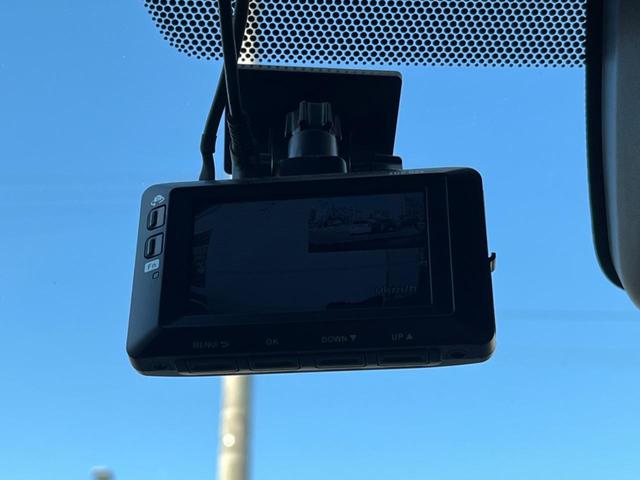 エスティマ アエラス　プレミアム－Ｇ　両側電動ドア　ＳＤナビ　後席モニター　バックカメラ　衝突被害軽減システム　電動リアゲート　ハーフレザーシート　パワーシート　ドラレコ　スマートキー　ＬＥＤヘッド　ビルトインＥＴＣ　クルコン（8枚目）