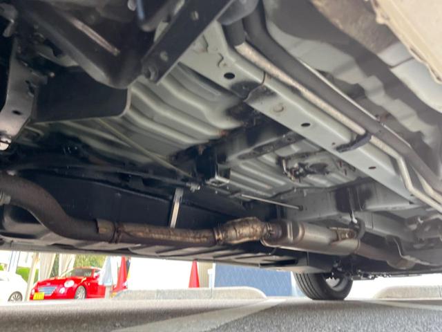 エスティマ アエラス　プレミアム－Ｇ　両側電動ドア　ＳＤナビ　後席モニター　バックカメラ　衝突被害軽減システム　電動リアゲート　ハーフレザーシート　パワーシート　ドラレコ　スマートキー　ＬＥＤヘッド　ビルトインＥＴＣ　クルコン（24枚目）