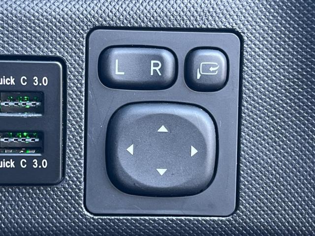 エスティマ アエラス　プレミアム－Ｇ　両側電動ドア　ＳＤナビ　後席モニター　バックカメラ　衝突被害軽減システム　電動リアゲート　ハーフレザーシート　パワーシート　ドラレコ　スマートキー　ＬＥＤヘッド　ビルトインＥＴＣ　クルコン（30枚目）