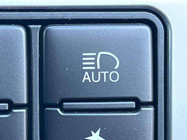 エスティマ アエラス　プレミアム－Ｇ　両側電動ドア　ＳＤナビ　後席モニター　バックカメラ　衝突被害軽減システム　電動リアゲート　ハーフレザーシート　パワーシート　ドラレコ　スマートキー　ＬＥＤヘッド　ビルトインＥＴＣ　クルコン（40枚目）