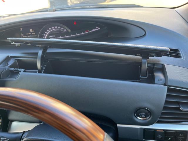 エスティマ アエラス　プレミアム－Ｇ　両側電動ドア　ＳＤナビ　後席モニター　バックカメラ　衝突被害軽減システム　電動リアゲート　ハーフレザーシート　パワーシート　ドラレコ　スマートキー　ＬＥＤヘッド　ビルトインＥＴＣ　クルコン（48枚目）