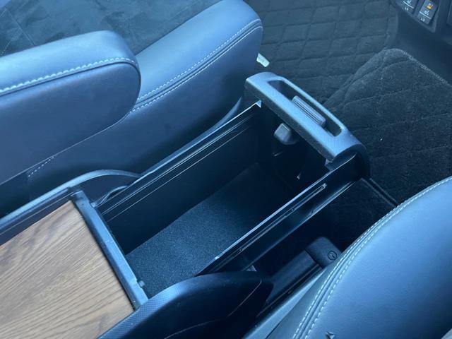 エスティマ アエラス　プレミアム－Ｇ　両側電動ドア　ＳＤナビ　後席モニター　バックカメラ　衝突被害軽減システム　電動リアゲート　ハーフレザーシート　パワーシート　ドラレコ　スマートキー　ＬＥＤヘッド　ビルトインＥＴＣ　クルコン（51枚目）