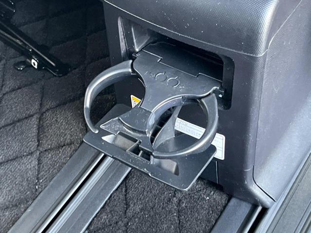 エスティマ アエラス　プレミアム－Ｇ　両側電動ドア　ＳＤナビ　後席モニター　バックカメラ　衝突被害軽減システム　電動リアゲート　ハーフレザーシート　パワーシート　ドラレコ　スマートキー　ＬＥＤヘッド　ビルトインＥＴＣ　クルコン（72枚目）