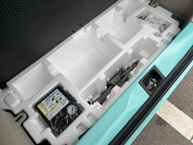 アルトラパン Ｘ　セーフティサポート　全方位モニター　純正ナビ　Ｂｌｕｅｔｏｏｔｈ接続　キーレススタートシステム　シートヒーター　オートライト　ＨＩＤヘッドライト　オートエアコン（59枚目）