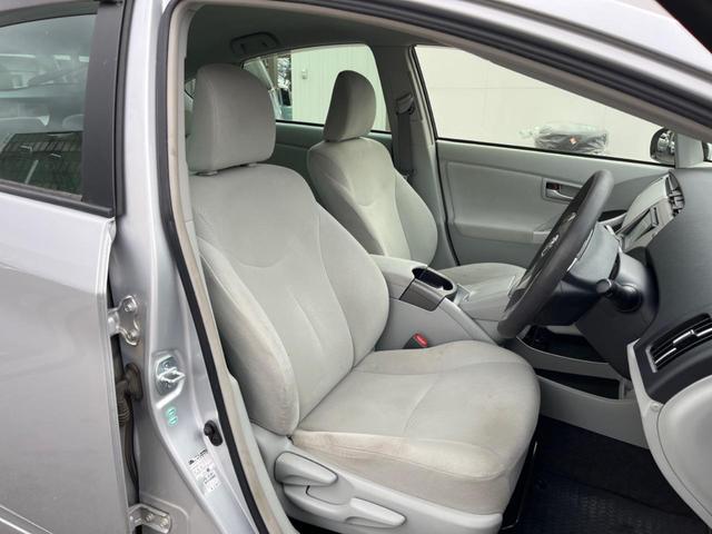 プリウス S 純正SDナビ スマートキー HIDヘッド ビルトインETC オートライト オートエアコン Bluetooth CD 地デジ クリアレンズリアコンビネーションランプ(8枚目)