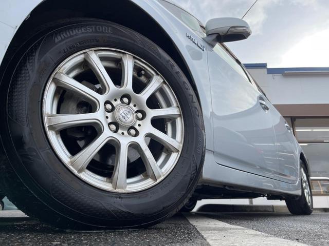 プリウス S 純正SDナビ スマートキー HIDヘッド ビルトインETC オートライト オートエアコン Bluetooth CD 地デジ クリアレンズリアコンビネーションランプ(13枚目)