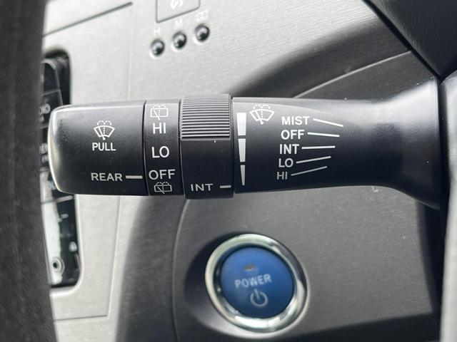 プリウス S 純正SDナビ スマートキー HIDヘッド ビルトインETC オートライト オートエアコン Bluetooth CD 地デジ クリアレンズリアコンビネーションランプ(40枚目)