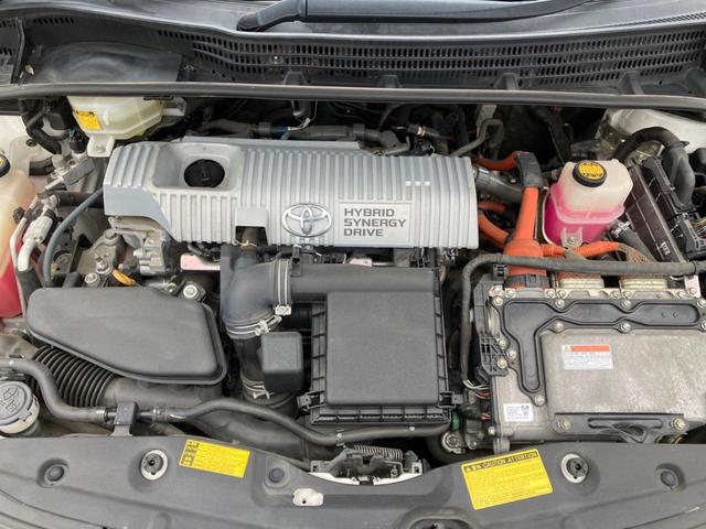 プリウス Ｓ　ＬＥＤエディション　サンルーフ　アルパイン大画面ナビ　バックカメラ　スマートキー　ＥＴＣ　ＬＥＤヘッドライト　オートライト　オートエアコン　リアスポイラー（18枚目）
