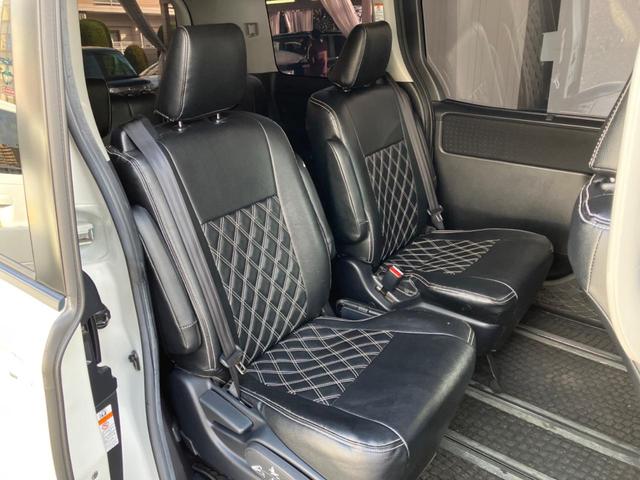 ヴォクシー Ｖ　トヨタセーフティセンス　ＢＩＧ－Ｘ１０インチナビ　後席モニター　サンルーフ　両側パワースライドドア　ＥＴＣ　寒冷地仕様　Ｂｌｕｅｔｏｏｔｈ　地レジ　革巻きステアリング　オートハイビーム（10枚目）