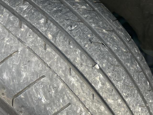 ヴォクシー Ｖ　トヨタセーフティセンス　ＢＩＧ－Ｘ１０インチナビ　後席モニター　サンルーフ　両側パワースライドドア　ＥＴＣ　寒冷地仕様　Ｂｌｕｅｔｏｏｔｈ　地レジ　革巻きステアリング　オートハイビーム（32枚目）