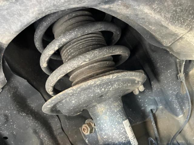 シエンタ ファンベースＧ　セーフティセンス　両側パワースライドドア　寒冷地仕様　スマートキー　５人乗り　革巻きステアリング　オートエアコン　車線逸脱防止装置　パワーウィンドウ（20枚目）