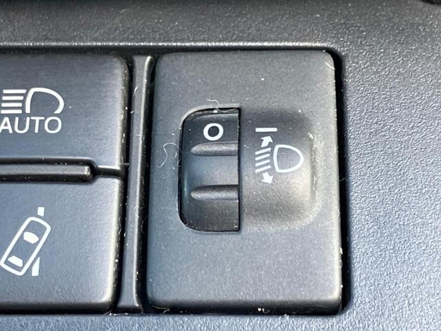 シエンタ ファンベースＧ　セーフティセンス　両側パワースライドドア　寒冷地仕様　スマートキー　５人乗り　革巻きステアリング　オートエアコン　車線逸脱防止装置　パワーウィンドウ（34枚目）