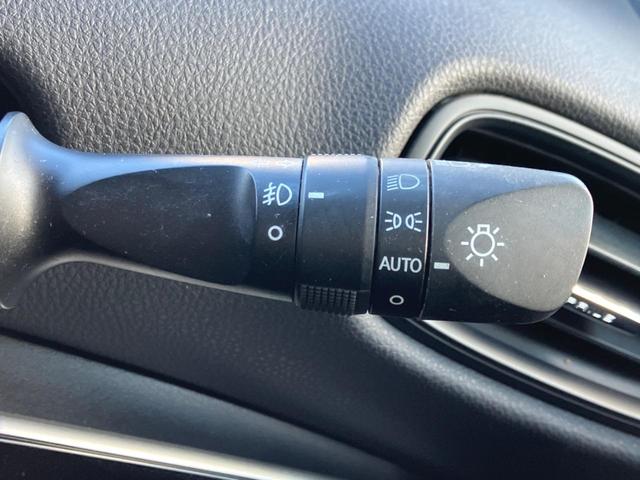 プリウス Ｓ　セーフティセンス　純正ナビ　Ｂｌｕｅｔｏｏｔｈ接続　バックカメラ　スマートキー　レーダークルーズコントロール　ＬＥＤヘッドライト　ＥＴＣ　ドライブレコーダー　オートライト（42枚目）