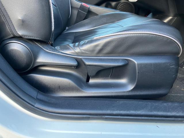 プリウス Ｓ　セーフティセンス　純正ナビ　Ｂｌｕｅｔｏｏｔｈ接続　バックカメラ　スマートキー　レーダークルーズコントロール　ＬＥＤヘッドライト　ＥＴＣ　ドライブレコーダー　オートライト（50枚目）