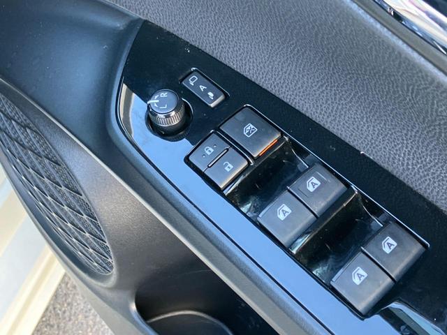 プリウス Ｓ　セーフティセンス　純正ナビ　Ｂｌｕｅｔｏｏｔｈ接続　バックカメラ　スマートキー　レーダークルーズコントロール　ＬＥＤヘッドライト　ＥＴＣ　ドライブレコーダー　オートライト（66枚目）