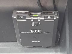 【ＥＴＣ】高速道路の料金所をストレスなく通過！話題のスポットやサービスエリアに多い「スマートIntercooler」利用時は必須のアイテムです。当店でセットアップを実施、ご納車当日からすぐにご利用いただけます！ 6