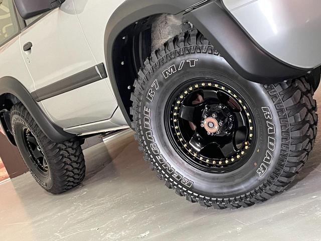 サファリ スーパースピリット　１６ＡＷＥＭＲプロダクト　エクストリームＪ　ＸＪ０５（背面）レーダーレネゲードＲ７Ｍ／Ｔ　ワンオーナー　４ＷＤ（切替）　純正キーレス　パワーウィンドウ　パワステ　ＡＡＣ　ＡＢＳ　純正フロアマット（34枚目）