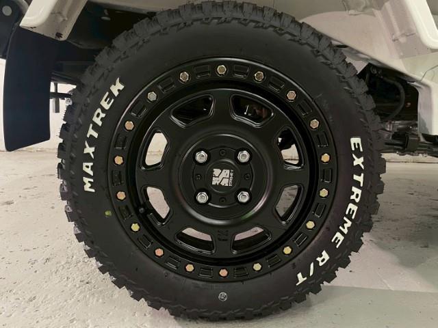 ハイゼットトラック ジャンボ　エクストラ　１４ＡＷ　エクストリームＪ　ＸＪ０７　マックストレックエクストリームＲ／Ｔ　リフトアップキット　ロールバー　ブルバー　ＤＡＩＨＡＴＳＵリアゲートデカール　ＬＥＤヘッドライト　オーバーヘッドコンソール（29枚目）