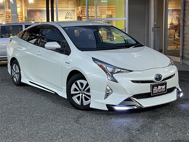 プリウス A 社外エアロ LEDヘッドライト オートライト レーンキープアシスト 障害物センサー バックカメラ オートマチックハイビーム 衝突軽減ブレーキ ブラインドスポットモニター(2枚目)