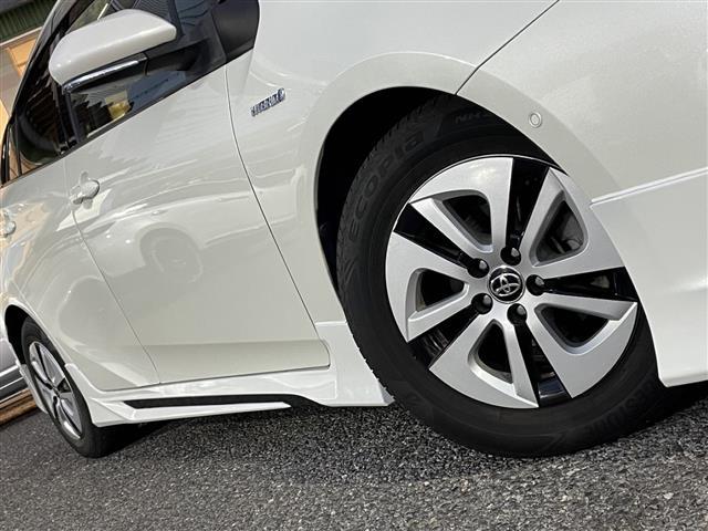 プリウス A 社外エアロ LEDヘッドライト オートライト レーンキープアシスト 障害物センサー バックカメラ オートマチックハイビーム 衝突軽減ブレーキ ブラインドスポットモニター(4枚目)