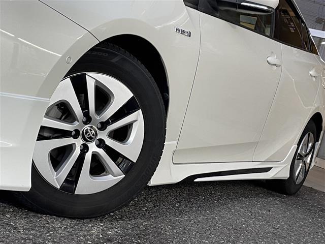 プリウス A 社外エアロ LEDヘッドライト オートライト レーンキープアシスト 障害物センサー バックカメラ オートマチックハイビーム 衝突軽減ブレーキ ブラインドスポットモニター(5枚目)